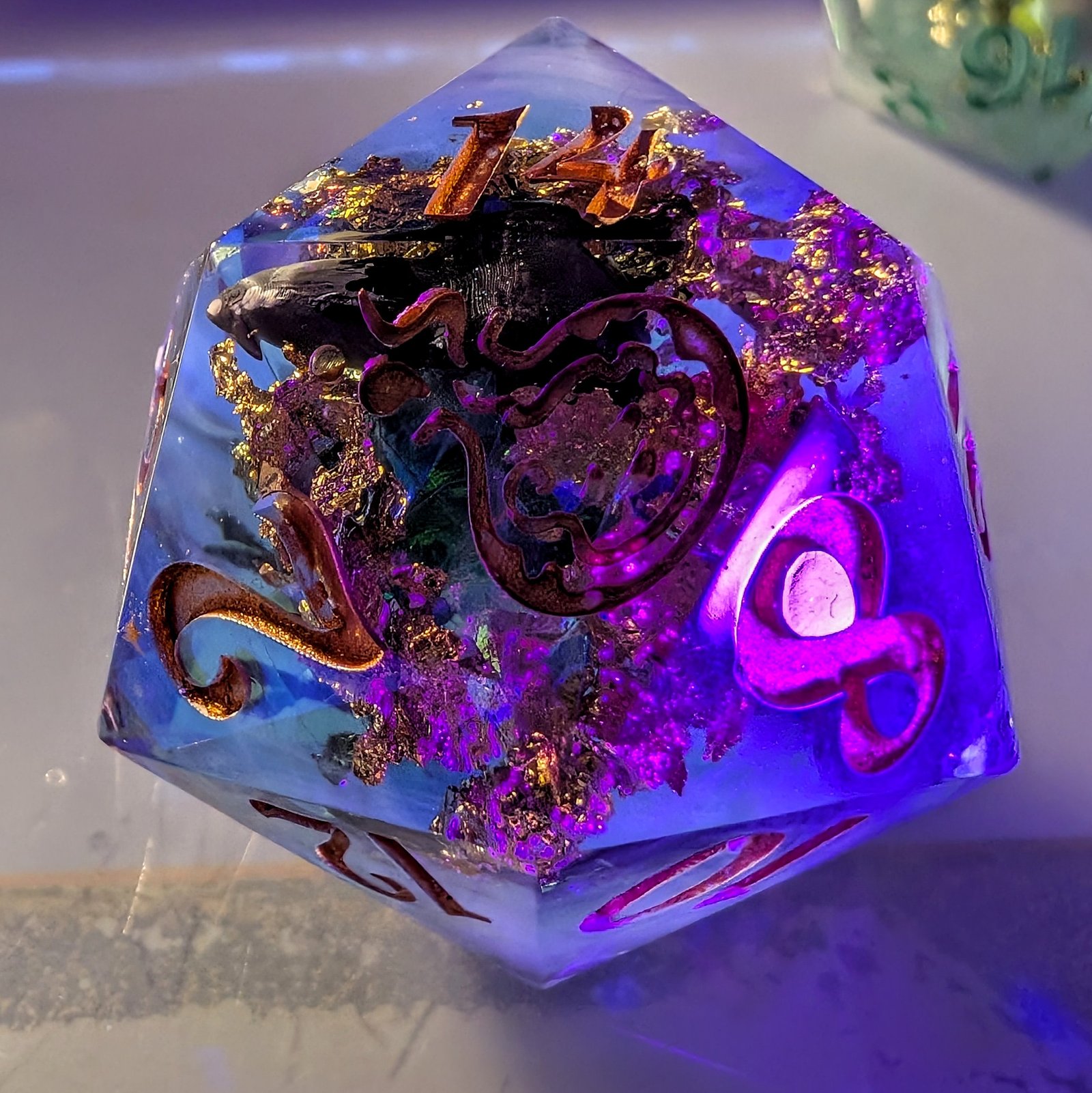 All The Shinies Raven Chonky D20